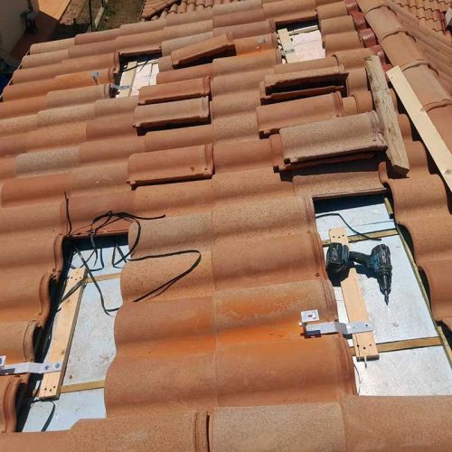 Instalación de paneles solares en tejado